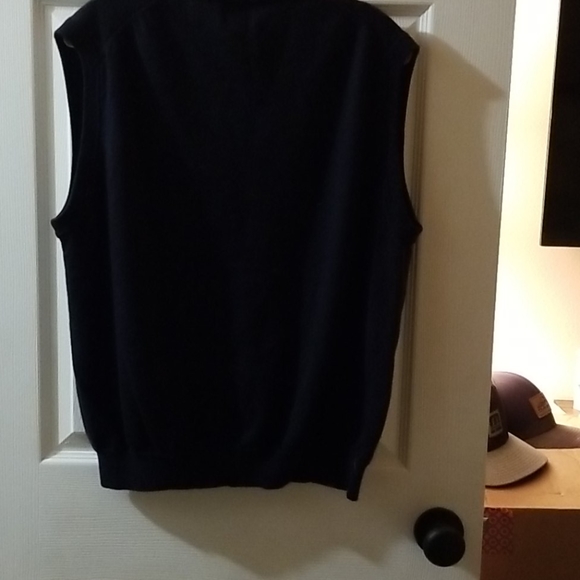 Men's Sweater Vest - Picture 2 of 3
